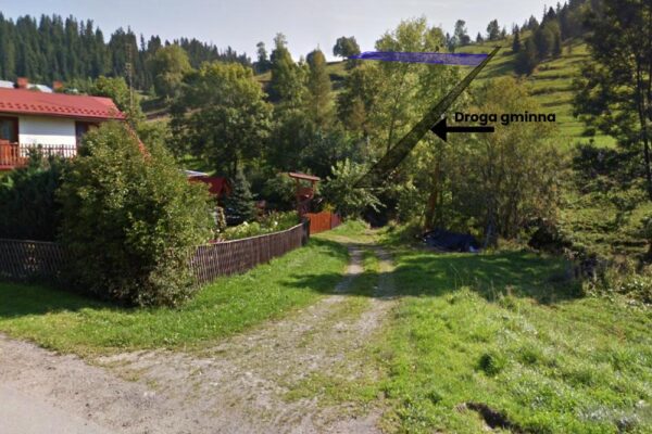 Działka 674_2 - widok z drogi